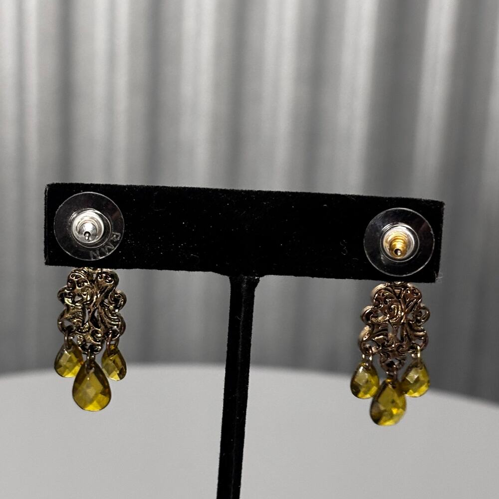 Vintage Chandelier Earrings Red Crystal Dangle Ornate Filigree Pierced - Picture 7 of 8